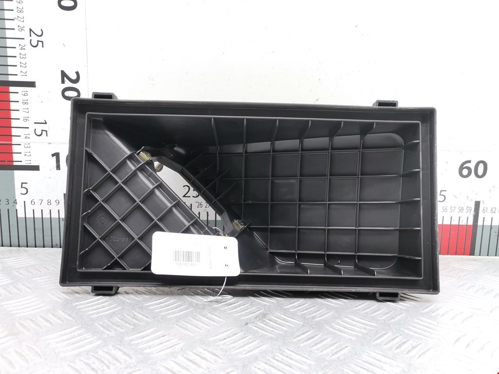 Корпус воздушного фильтра MITSUBISHI Carisma 1995-1999