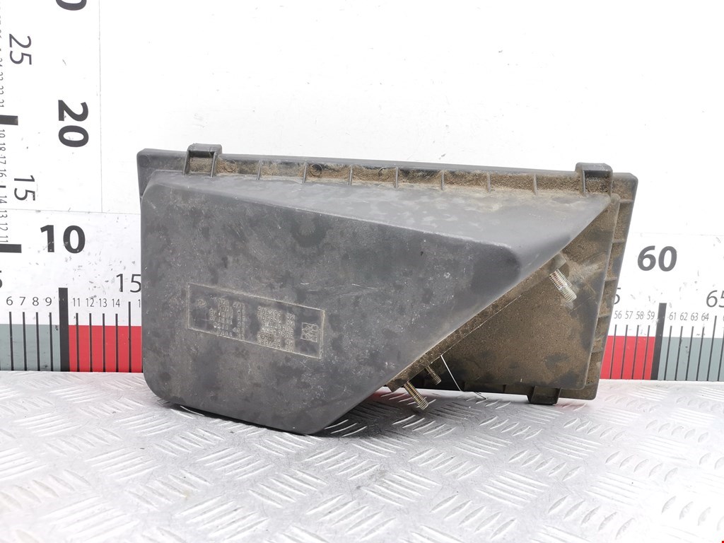 Корпус воздушного фильтра MITSUBISHI Carisma 1995-1999