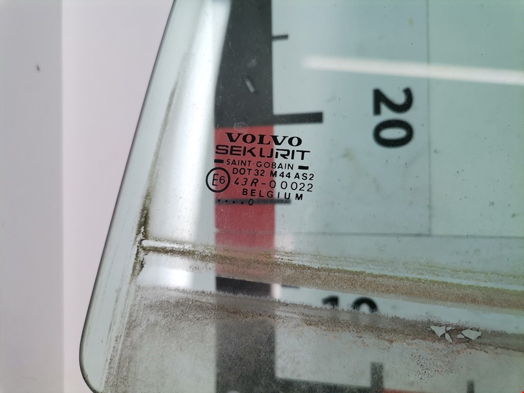 Стекло двери заднее левое VOLVO V40 I 1995-2004
