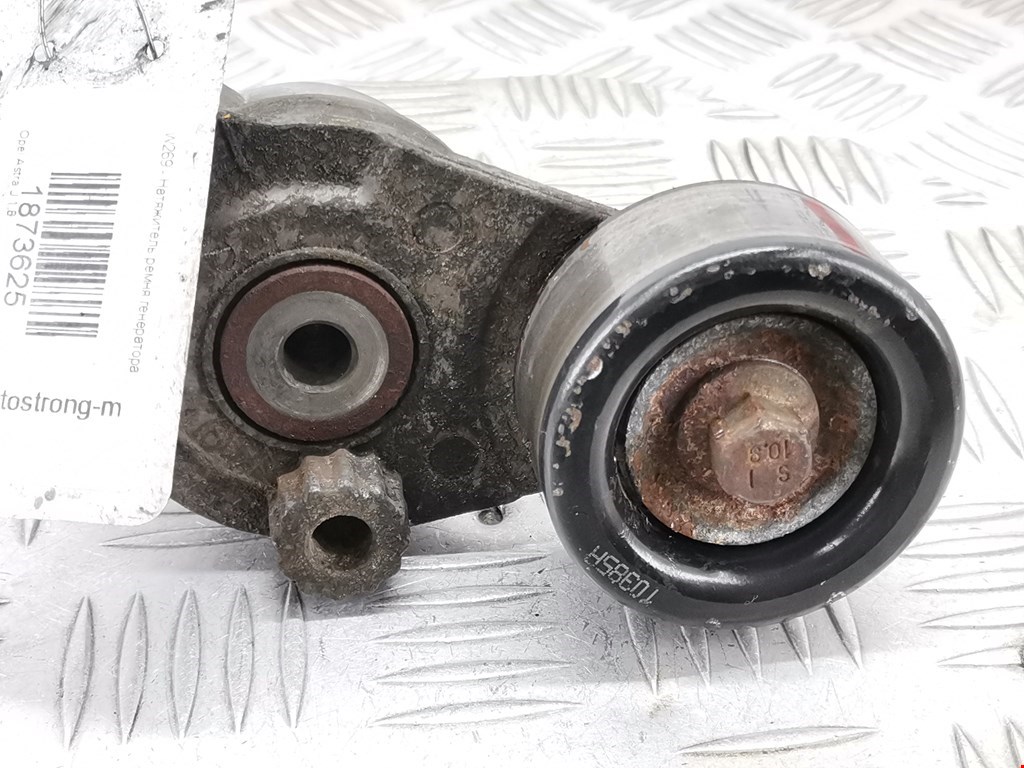 Натяжитель ремня генератора (приводного поликлинового ремня Opel Astra J (2009-2018)