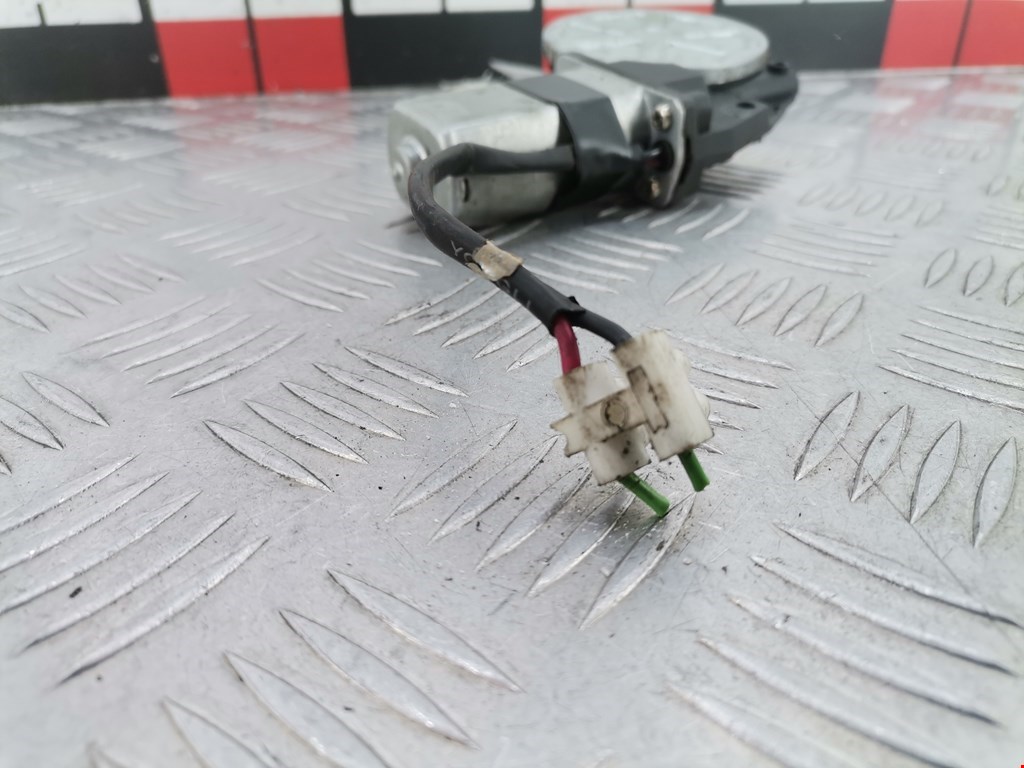 Моторчик (двигатель) стеклоподъемника IVECO Daily III 1999-2006