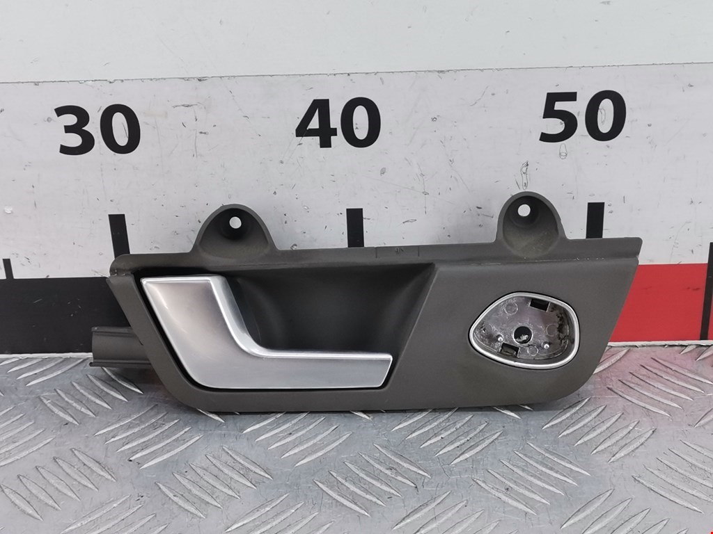 Ручка дверная задняя внутренняя правая AUDI A4 B6 2001-2005