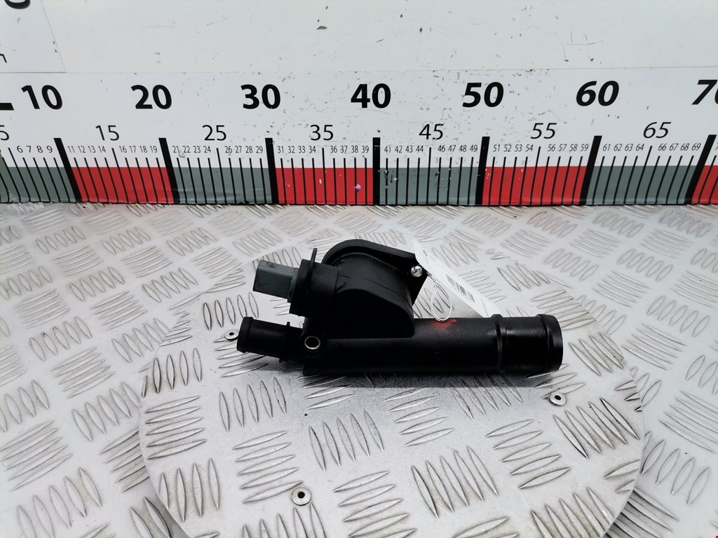 Тройник системы охлаждения VOLKSWAGEN Golf V 2003-2009