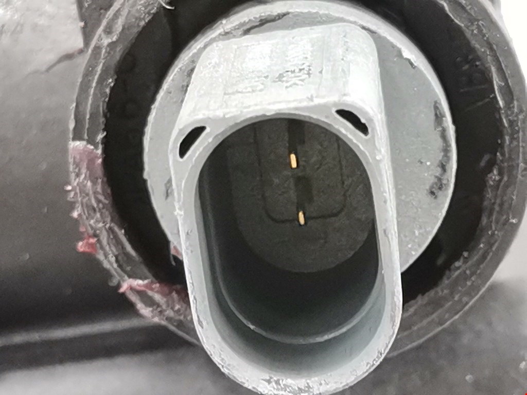 Тройник системы охлаждения VOLKSWAGEN Golf V 2003-2009