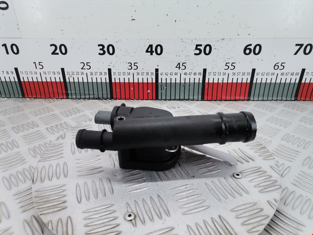 Тройник системы охлаждения VOLKSWAGEN Golf V 2003-2009