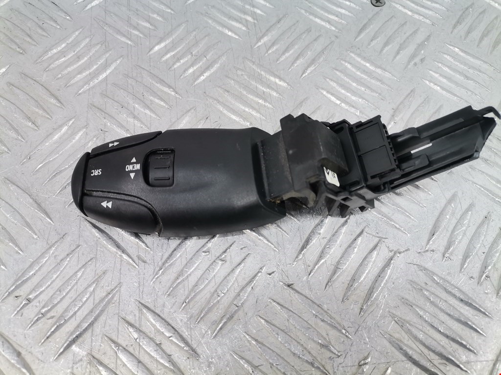 Переключатель подрулевой управления магнитолой CITROEN C5 I 2001-2008