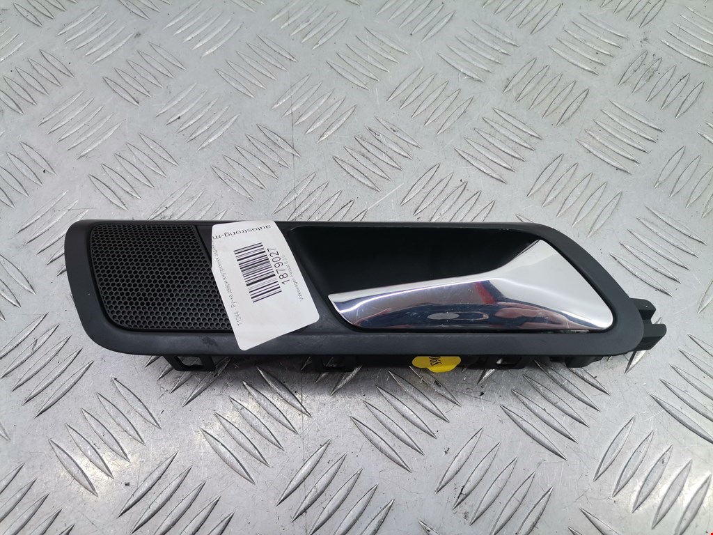 Ручка дверная задняя внутренняя правая VOLKSWAGEN Passat B6 2005-2011