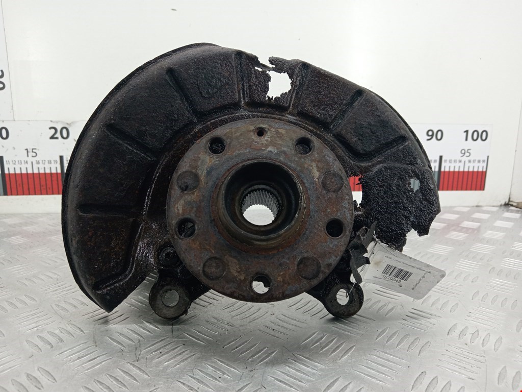 Ступица передняя левая VOLKSWAGEN Touran 2003-2010