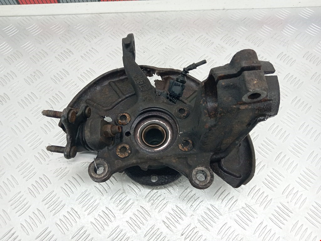 Ступица передняя левая VOLKSWAGEN Touran 2003-2010