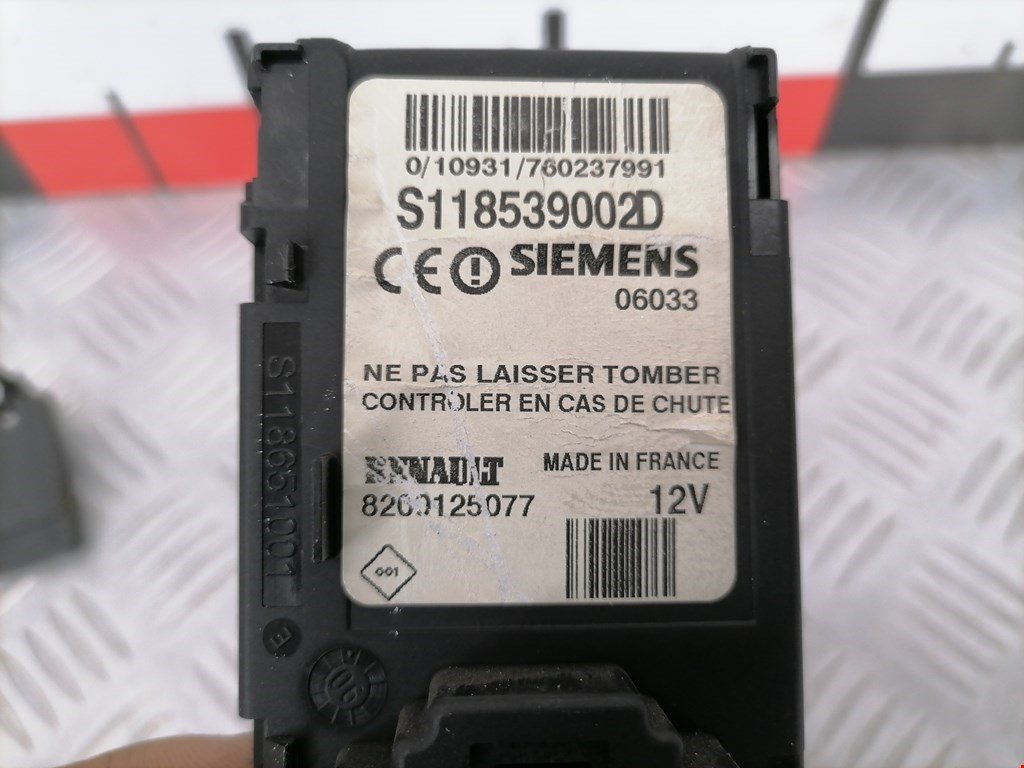 Замок зажигания RENAULT Scenic II 2003-2010