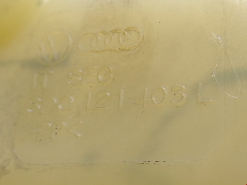 Бачок расширительный VOLKSWAGEN Passat B5 1997-2005