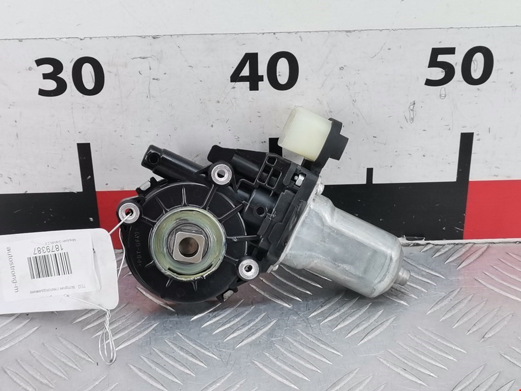 Моторчик (двигатель) стеклоподъемника MITSUBISHI Grandis 2003-2011