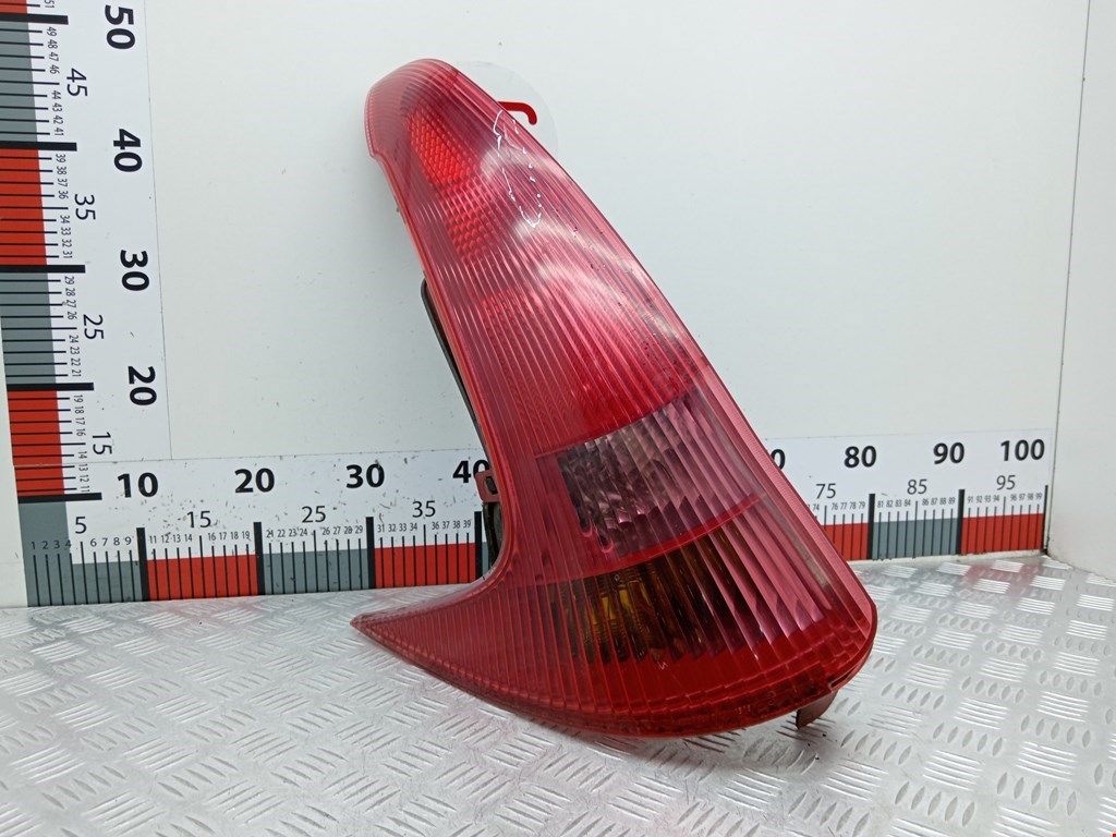 Фонарь задний левый PEUGEOT 206 1998-2012