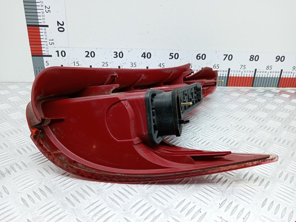 Фонарь задний левый PEUGEOT 206 1998-2012