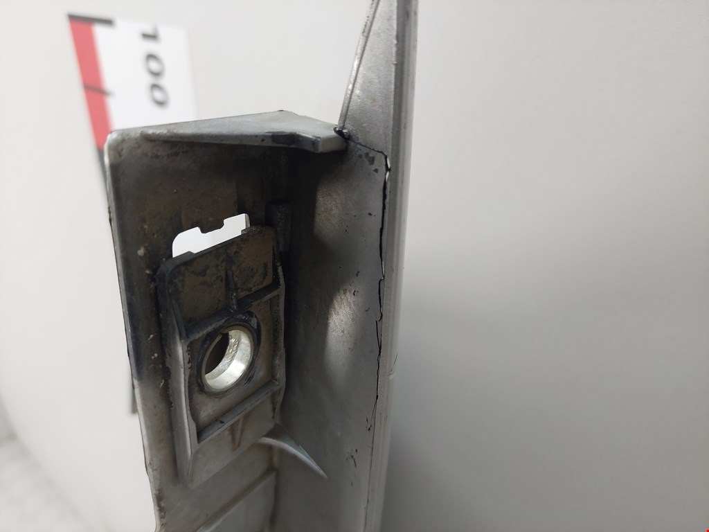 Крыло переднее правое RENAULT Laguna 2001-2007