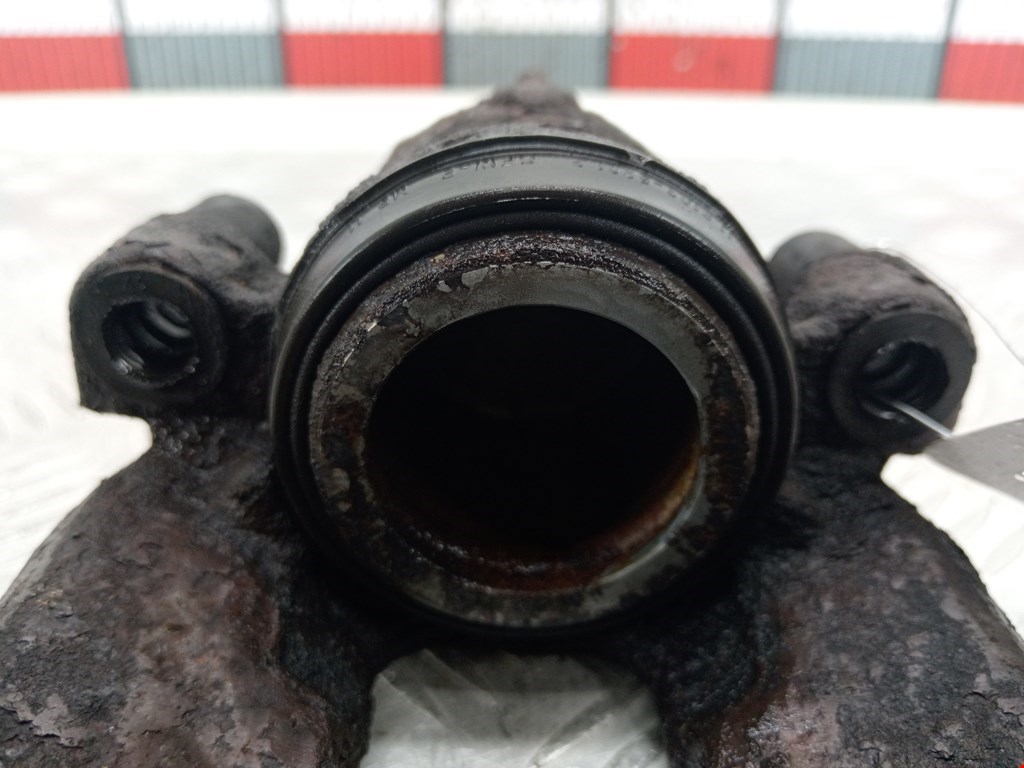 Суппорт передний правый FORD Focus I 1998-2005