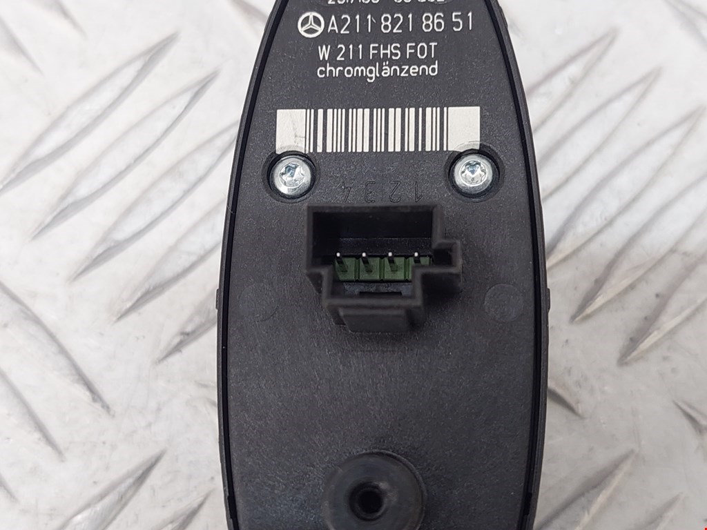 Кнопка стеклоподъемника MERCEDES-BENZ E-Class W211, S211 2002-2009