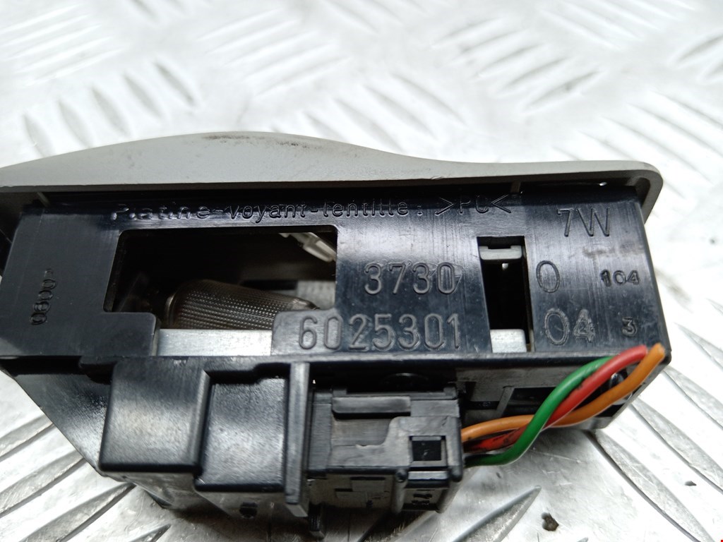 Плафон салонный (салона фонарь) RENAULT Espace 1997-2003