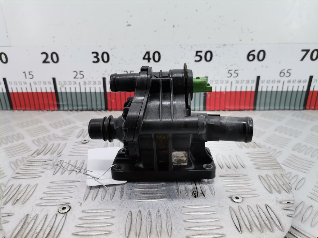 Корпус термостата FORD Focus II 2005-2011