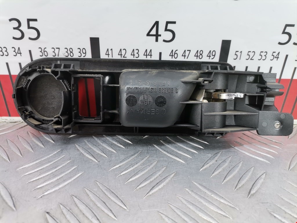 Ручка дверная задняя внутренняя левая VOLKSWAGEN Golf IV 1997-2003