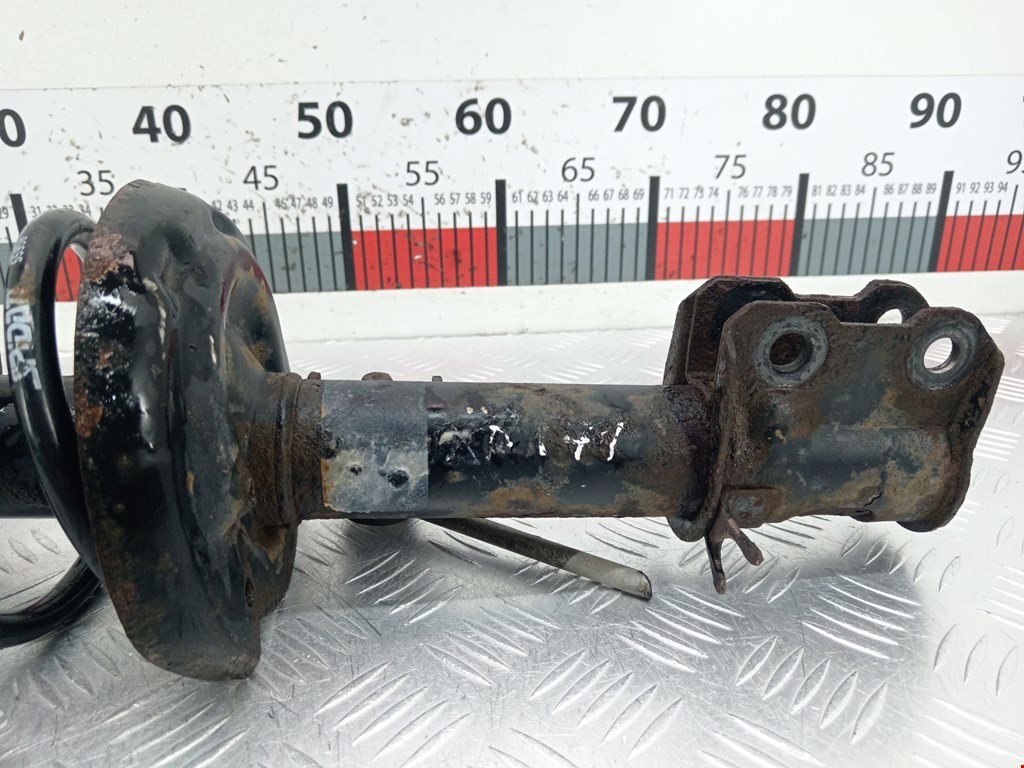 Амортизатор передний левый OPEL Corsa C 2000-2006