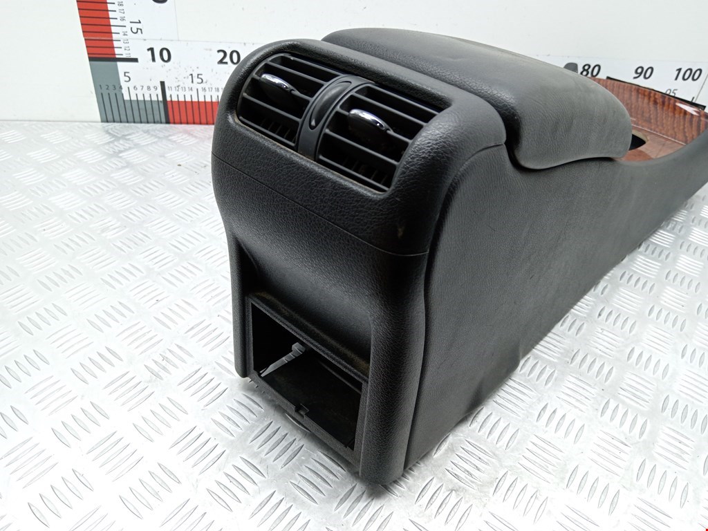 Консоль MERCEDES-BENZ C-Class C-klasse W203 2000-2007