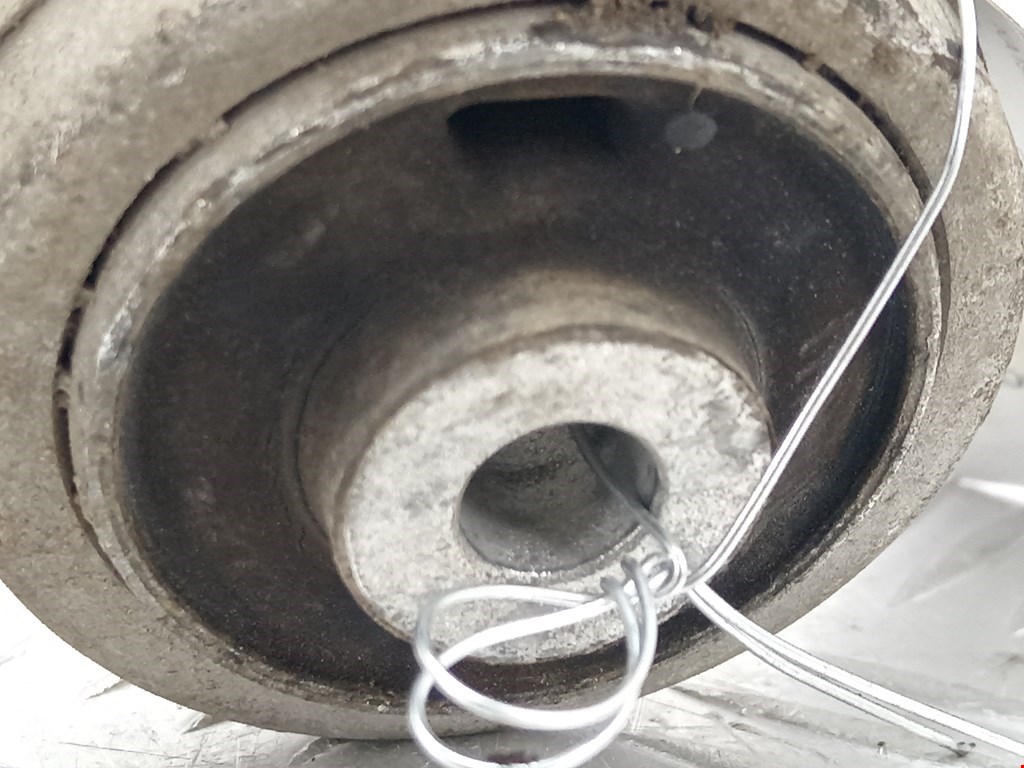 Рычаг передний правый AUDI A4 B5 1995-2001