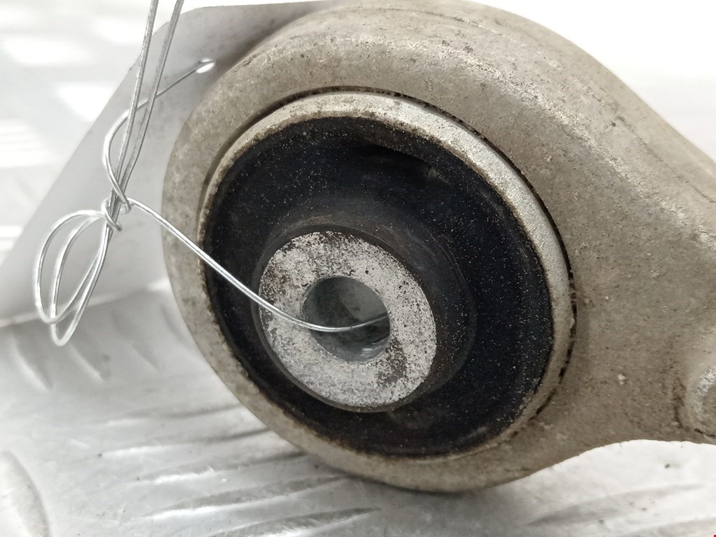 Рычаг передний правый AUDI A4 B5 1995-2001