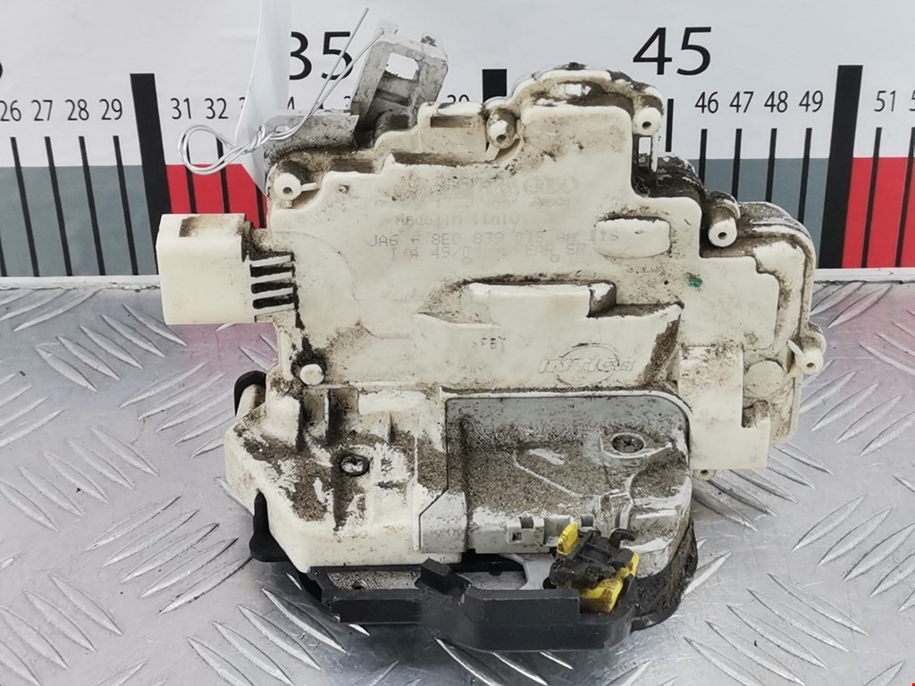 Замок двери задней левой AUDI A4 B7 2004-2007
