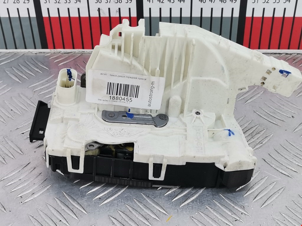 Замок двери передней правой MERCEDES-BENZ C-Class C-klasse W204 2007-2015