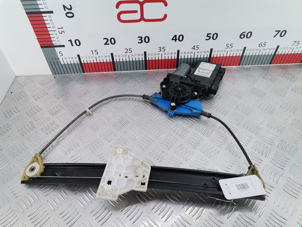 Стеклоподъемник задний правый AUDI A4 B7 2004-2007