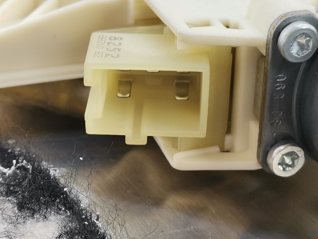 Стеклоподъемник передний правый MERCEDES-BENZ C-Class C-klasse W204 2007-2015