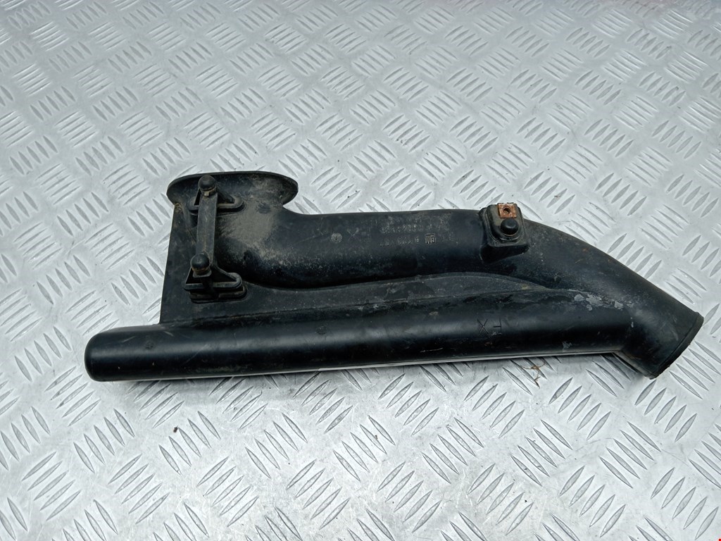 Воздухозаборник (наружный) OPEL Corsa C 2000-2006