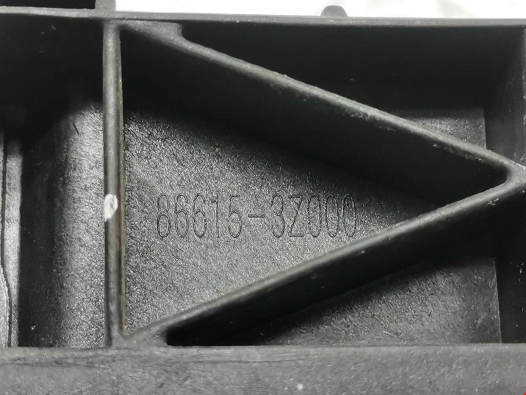 Кронштейн заднего бампера левый правый HYUNDAI i40 2011-2019