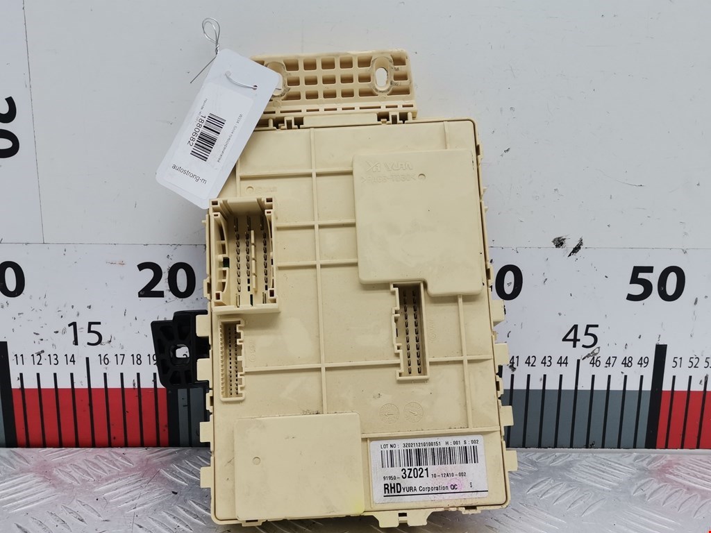 Датчик уровня в бачок омывателя HYUNDAI i40 2011-2019