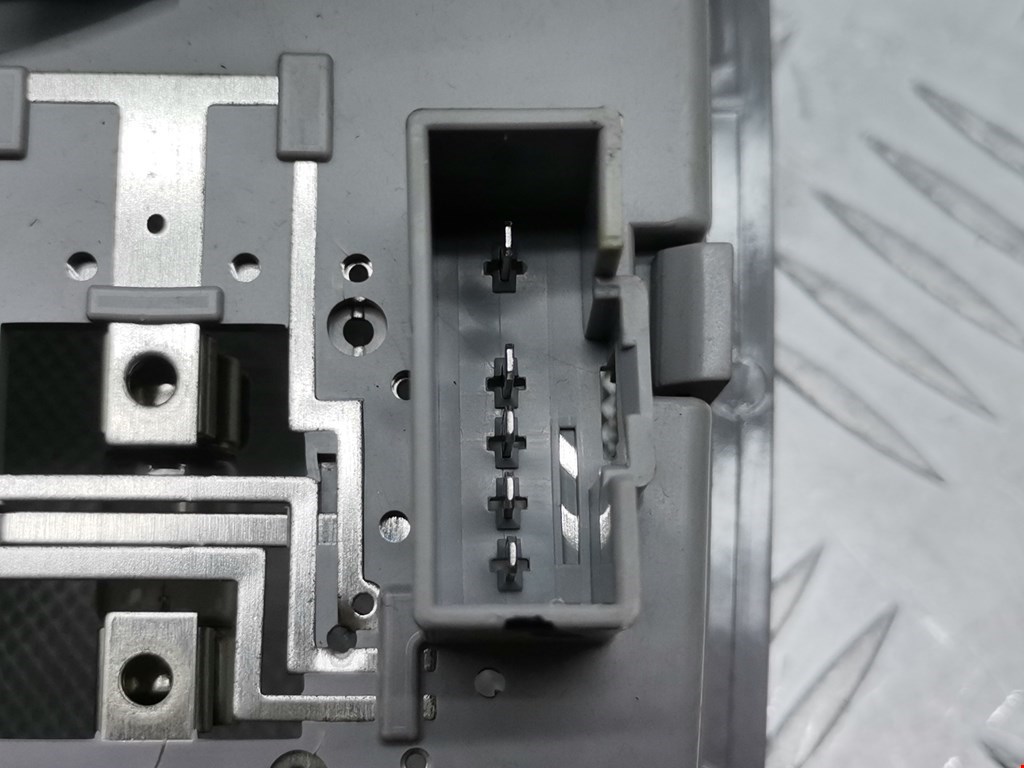 Плафон салонный (салона фонарь) HYUNDAI i40 2011-2019