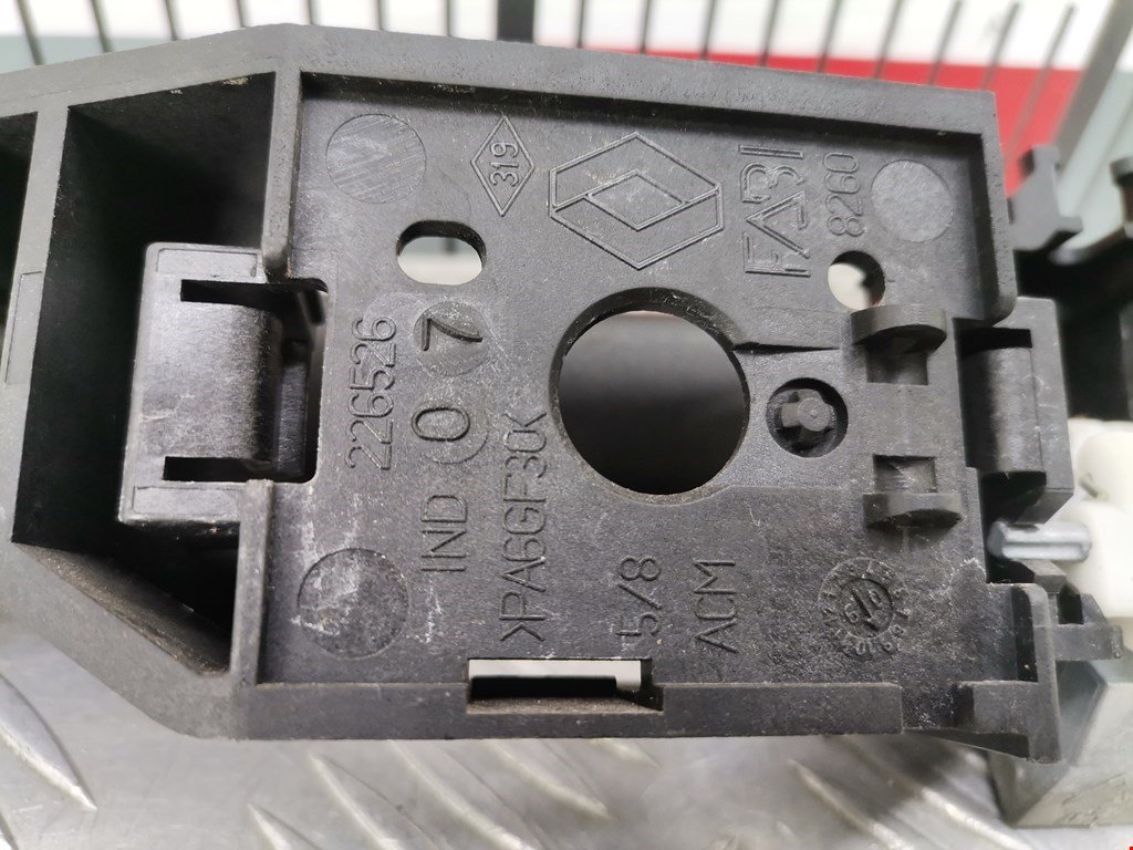 Ручка двери задней наружная правая RENAULT Modus 2004-2012