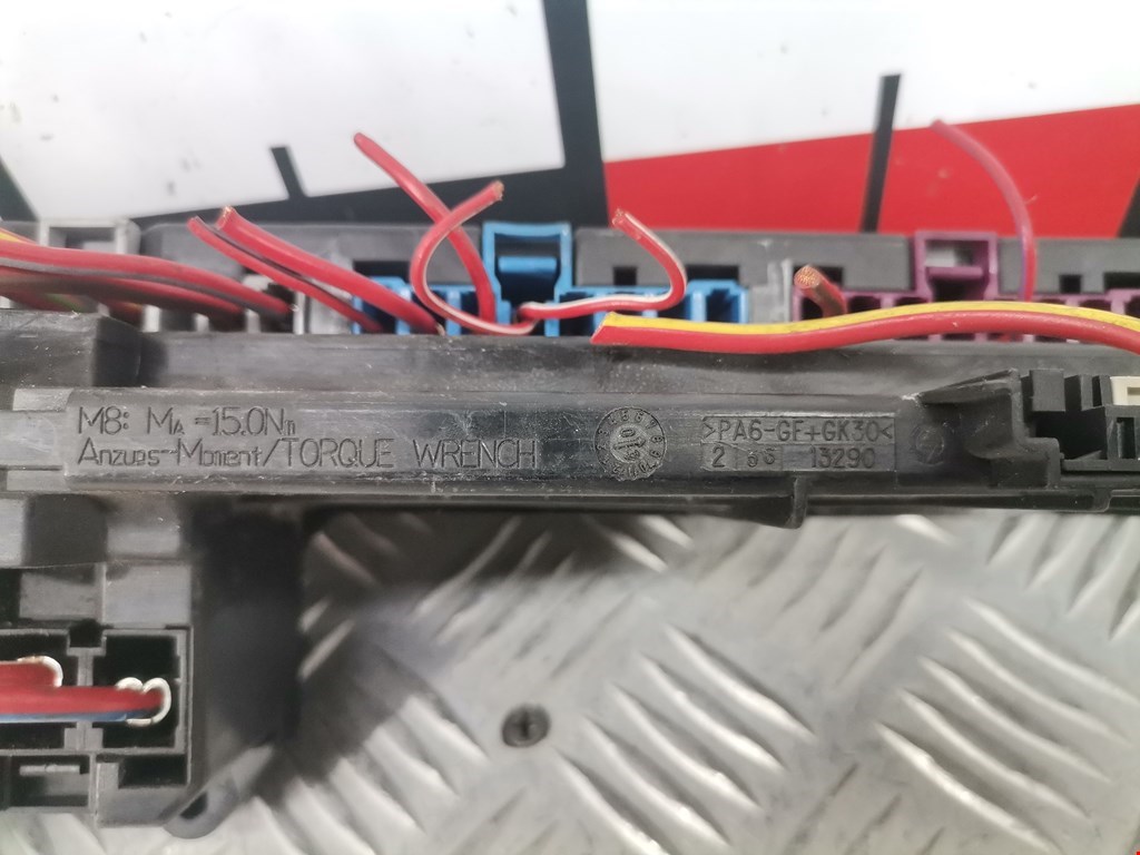 Датчик уровня в бачок омывателя BMW 5er 5 серия E60/E61 2003-2010