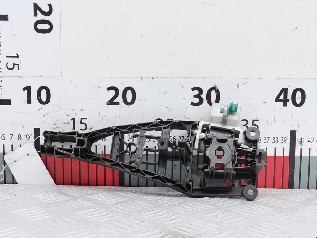 Кронштейн ручки OPEL Astra H/Family 2004-2015