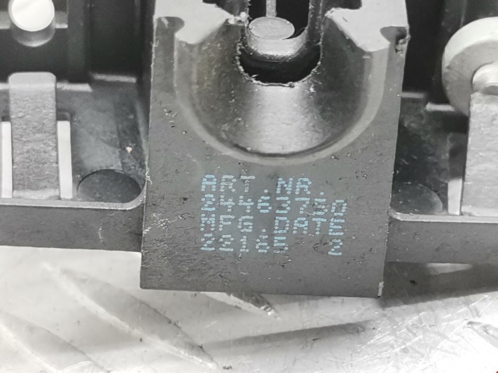 Кронштейн ручки OPEL Astra H/Family 2004-2015