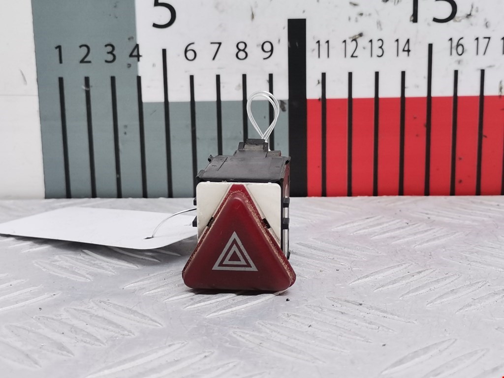 Кнопка аварийной сигнализации (аварийки) VOLKSWAGEN Transporter T5 2003-2015