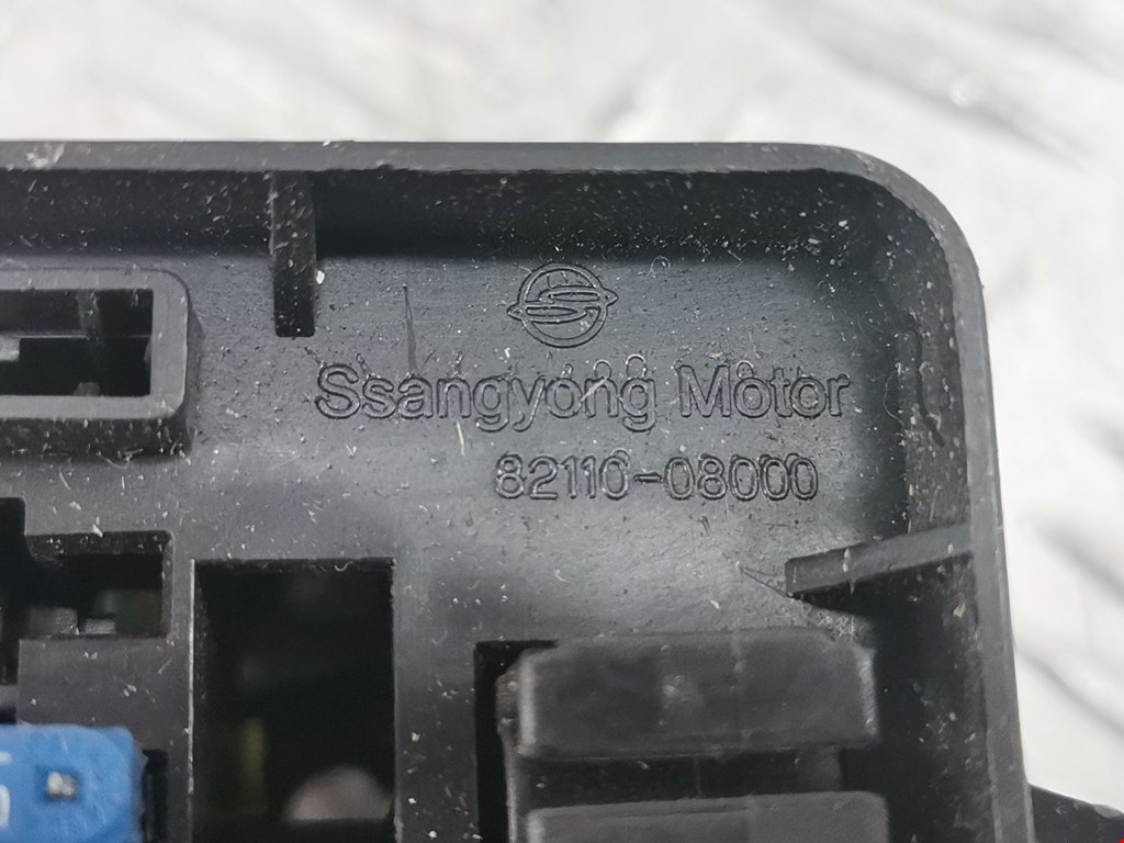 Датчик уровня в бачок омывателя SSANG YONG Rexton 2002-2008