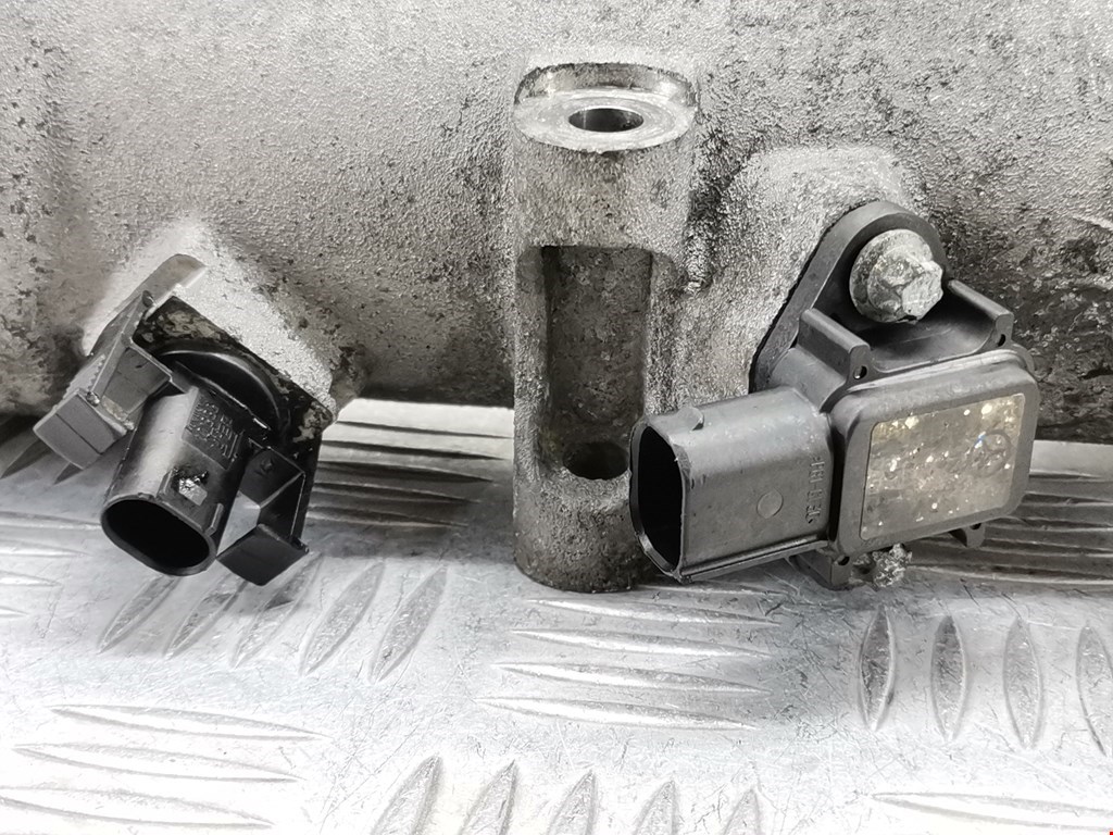 Патрубок интеркулера CHRYSLER PT Cruser 2000-2010