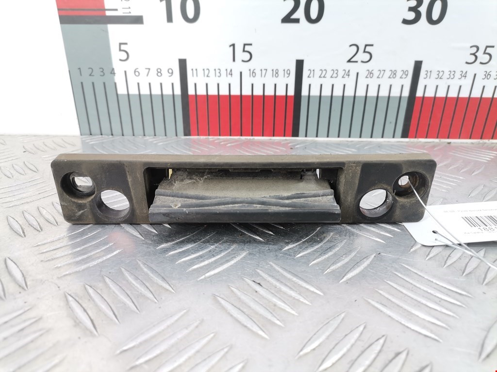 Ручка двери багажника наружная KIA Carens 1999-2002