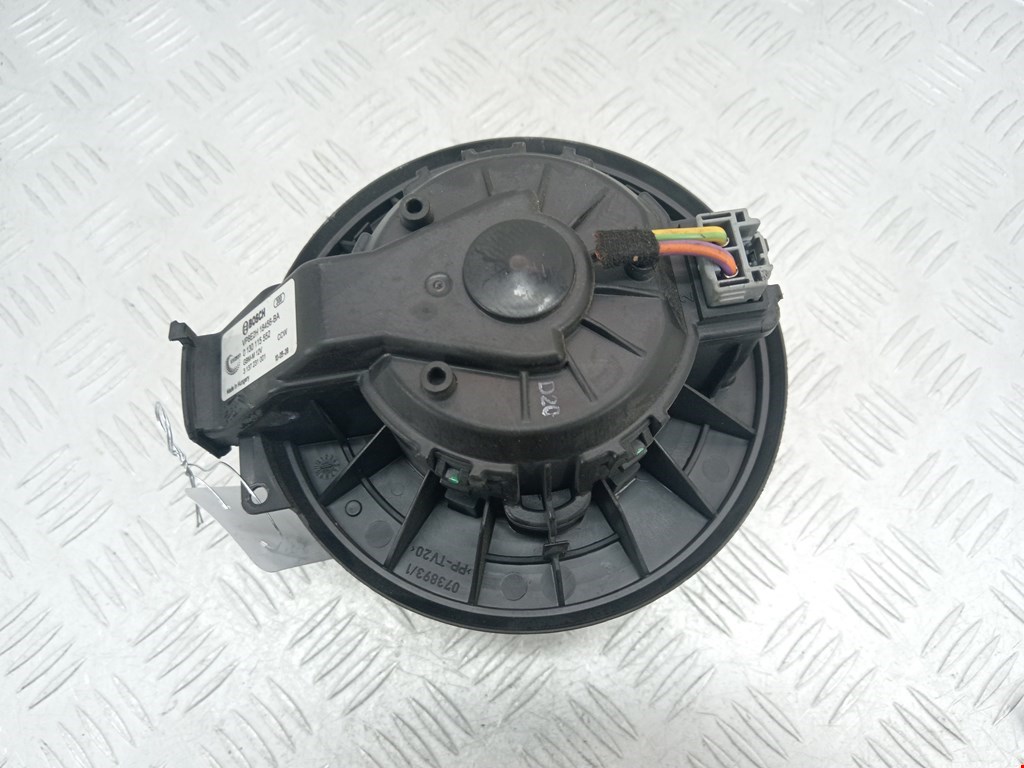 Моторчик (мотор) отопителя салона FORD Fiesta 2008-2012