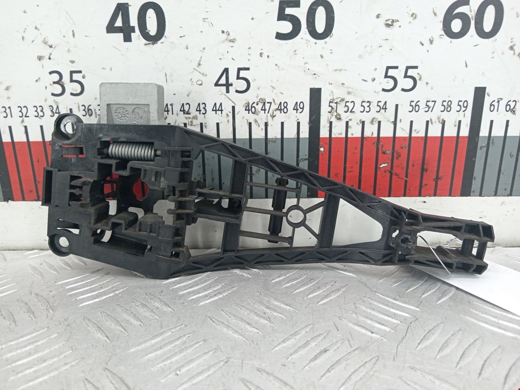 Кронштейн ручки OPEL Astra H/Family 2004-2015