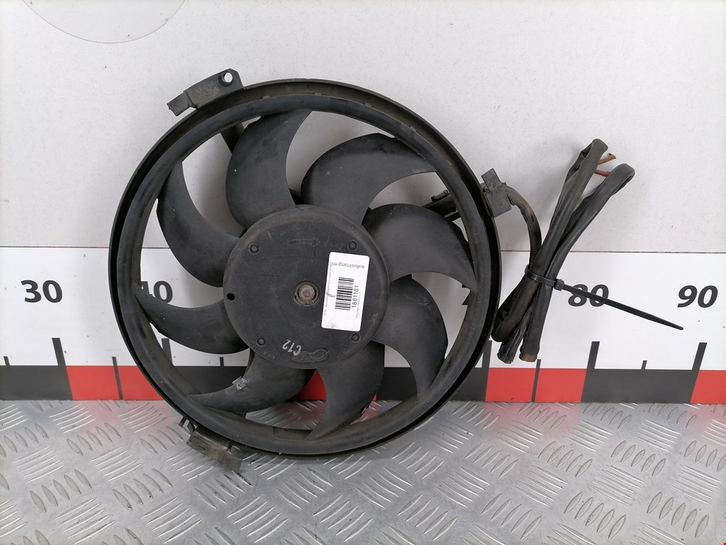 Вентилятор радиатора кондиционера VOLKSWAGEN Passat B5 1997-2005