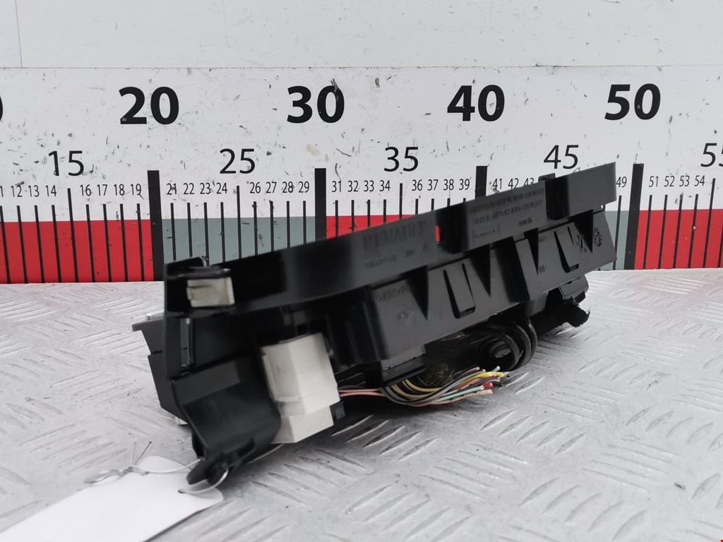 Дисплей информационный (компьютера) RENAULT Megane III 2009-2016