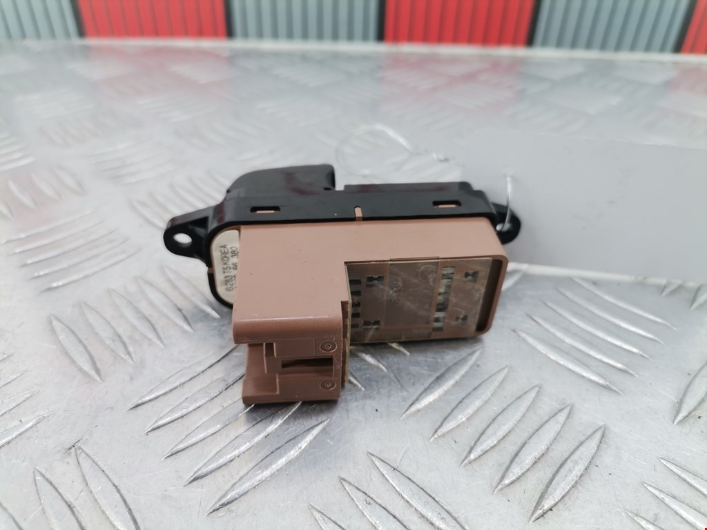 Кнопка стеклоподъемника MAZDA Mazda 6 GG 2000-2007