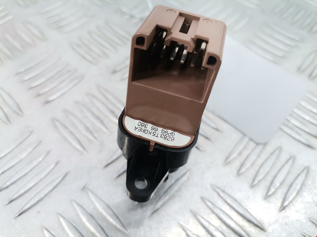 Кнопка стеклоподъемника MAZDA Mazda 6 GG 2000-2007